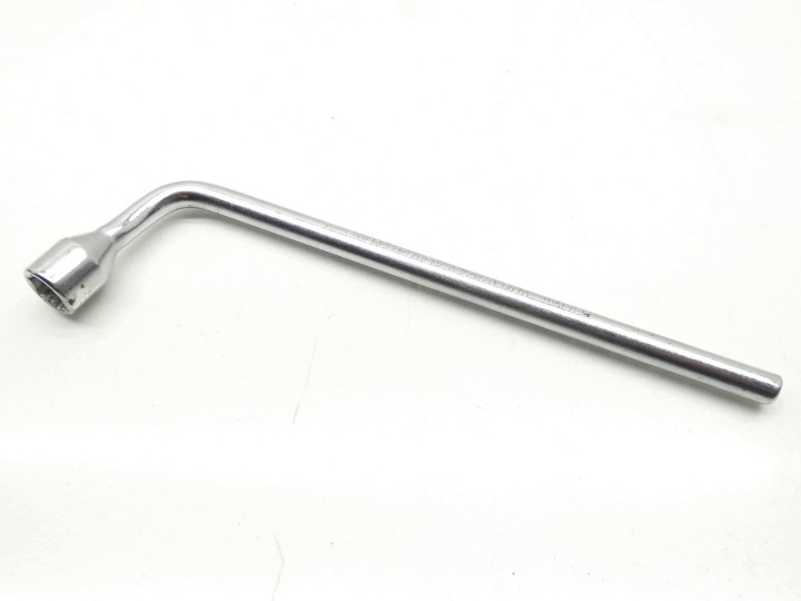 key DO of wheels SRUB 17'' MERCEDES SLK 172 W203 W204 W212 A2215810001