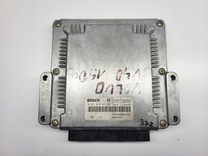 Computer Bedienteil DES MOTORS VOLVO V40 1.9D 0281010441 8200065996