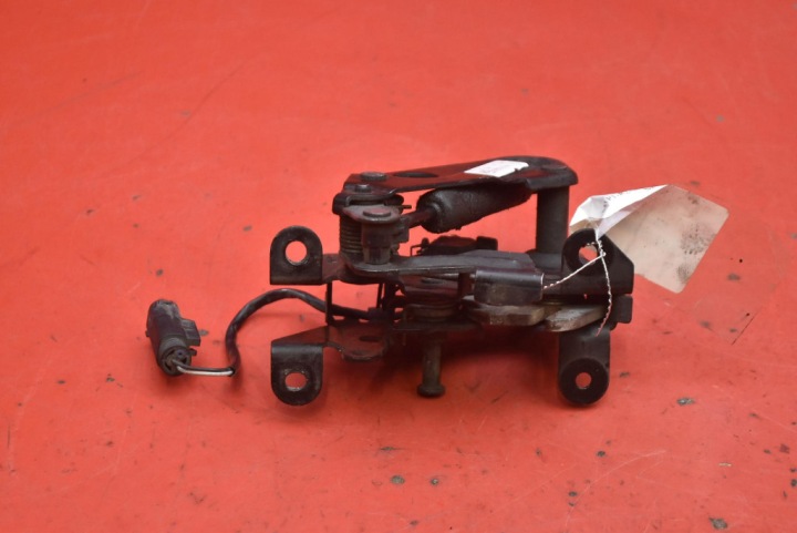 de la Serrure RYGIEL du capot Gauche 7206453 BMW F02 08-12