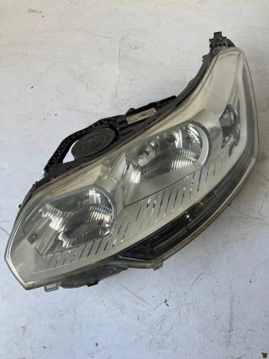 Licht links vorne CITROEN C5 III X7 EU 9684845580