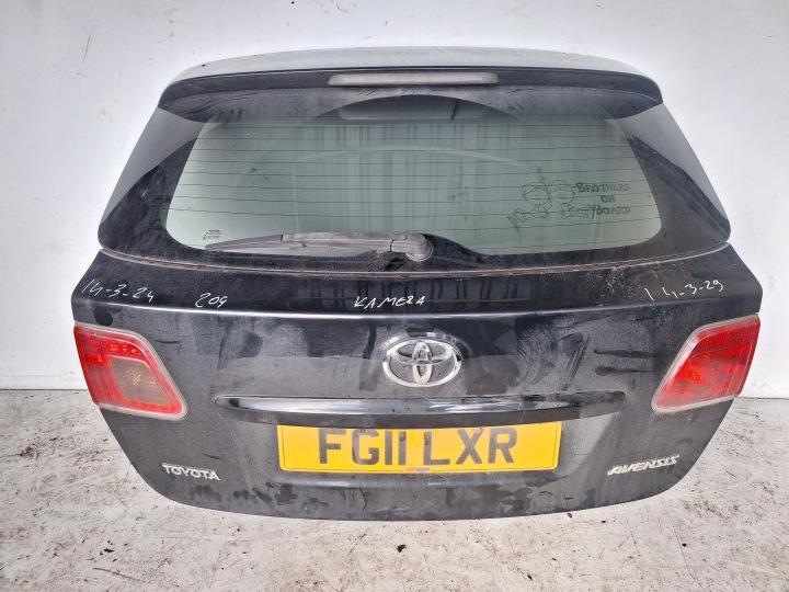 TOYOTA AVENSIS III T27 KOMBI 09-11 Malle hayon arrière coffre 209 KAMERA