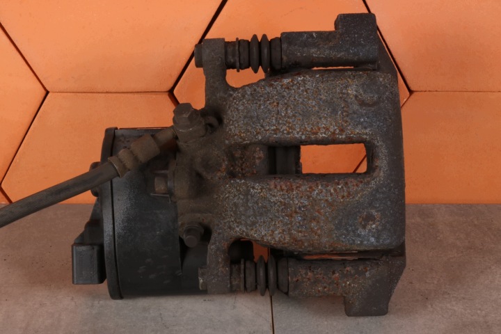 VOLVO S60 S80 V60 V70 XC70 XC60 PINZA FRENO freno sinistra posteriore 36001375