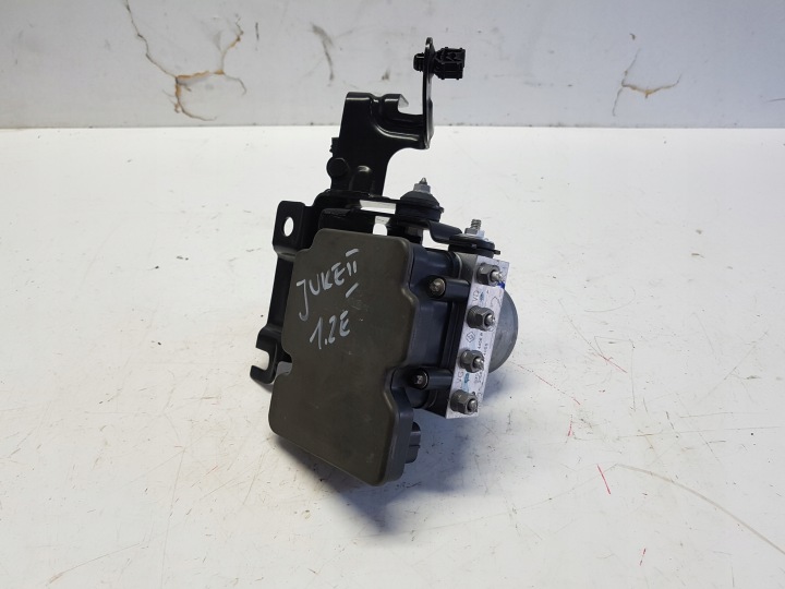 NISSAN JUKE II 2 F16 0.9E pumpa kompjuter računalo abs