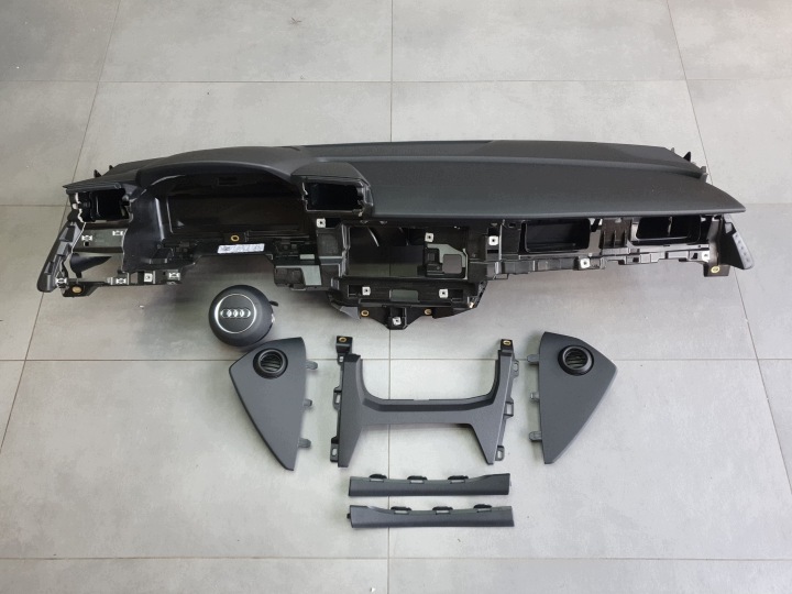 Audi A3 8Y LIFT přístrojová deska konzola kokpit airbagy 8Y1857001D 8Y0880201L oryg