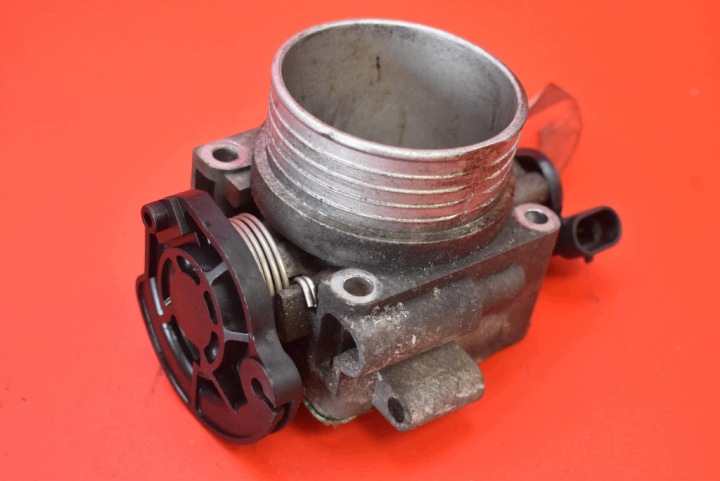 Vanne boitier papillon AJ0010421 VOLVO S40 V40 1 et 1.8 16V 122 KM LIFT 00-02