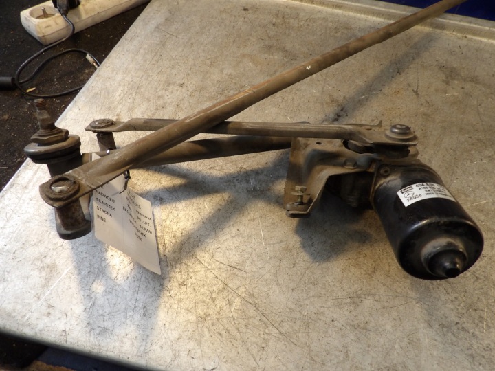 Mercedes A klasa W168 mehanizam brisača A1688203442 404.696