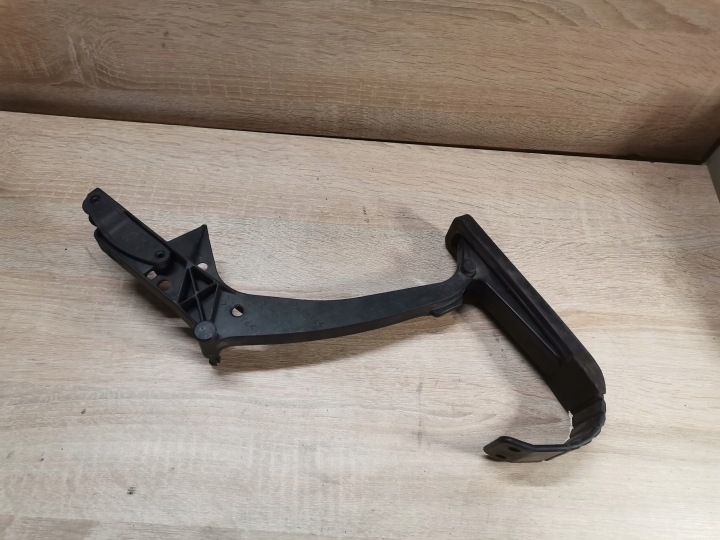 Pedale pedaliera acceleratore MERCEDES W210 A2103010320