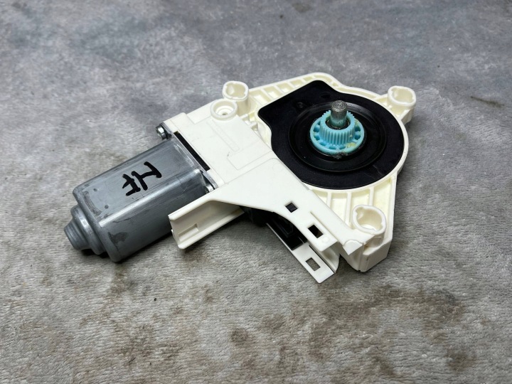mini motor windows right front 8K0959802B AUDI A6 C7 !J
