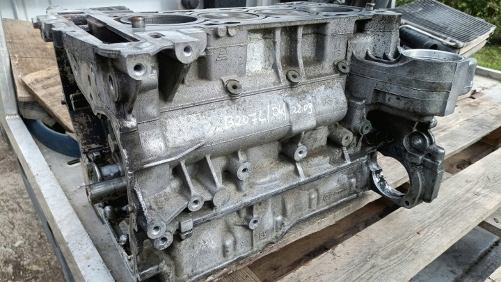 Blok Moteur 2.0t 1.8t - SAAB 9-3 B207 Opel z20nel - 90537806 GM a20nht ?
