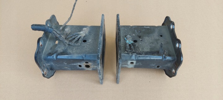 Puntone longherone avantreno anteriore destro Destro HYUNDAI I30 07-12
