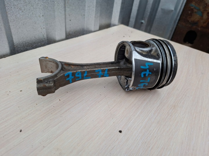 piston connecting rod Audi Volkswagen 79L74