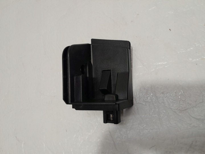 BMW X3 G01 LCI holder bracket ROLETY boot left 7396581