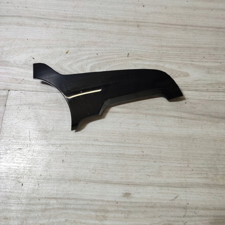 Element consoles of the central Opel Corsa F 39198448