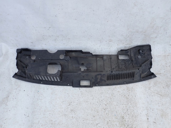 MITSUBISHI ECLIPSE CROSS 17- Blende Abdeckung öv, szíj vorne vorne