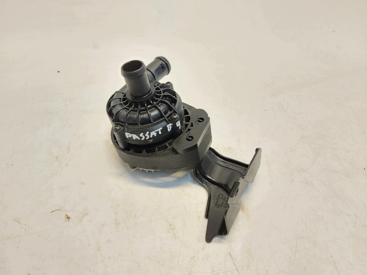 VW Passat R B9 3J0 2025r Supplémentaire Pompe eau moteur auxiliaire cieczy Électrique 3wa965587a