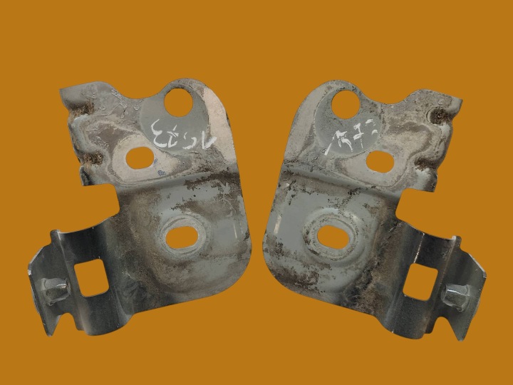 brackets holder of a fender left right KPL 4M 4M0821167A Audi Q7 SQ7