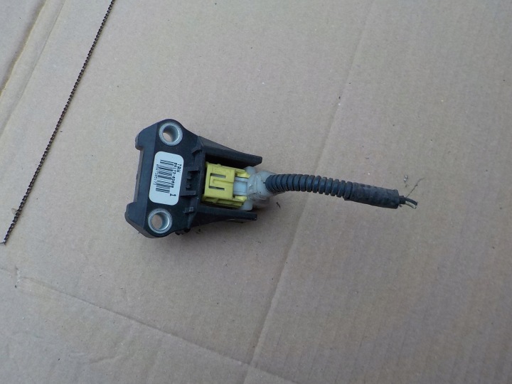 Capteur choc toyota yaris II 89173-0D020 2007r