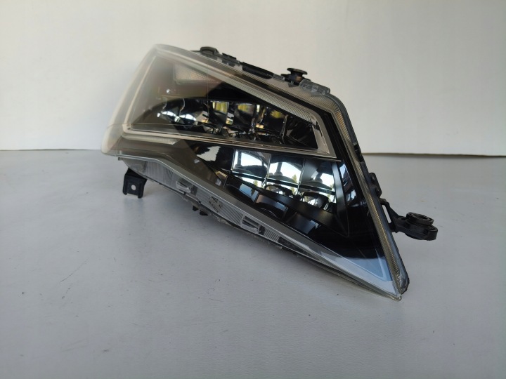 Licht rechts REFLEKTOR SEAT LEON III 3 5F 5F0 13-17 FULL LED