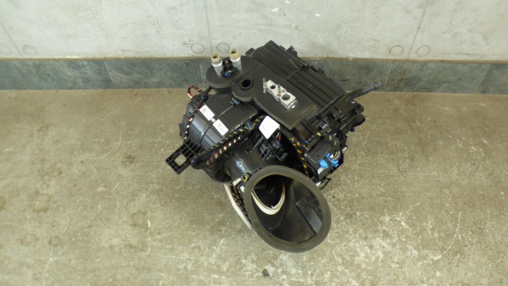 heater of the air conditioning 9830696780 OPEL CORSA F