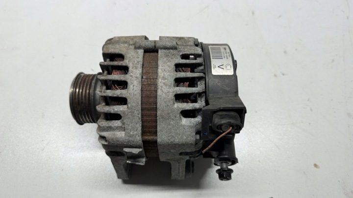alternator HYUNDAI I20 II 1.4 CRDI D4FC 37300-2A950 2014