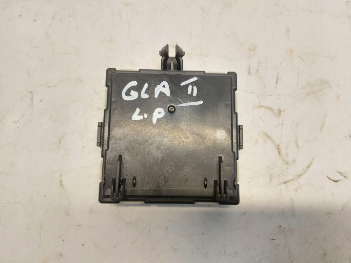 Mercedes GLA 200 II H247 W247 Module Unité de contrôle Portière Gauche Avant A1779007316