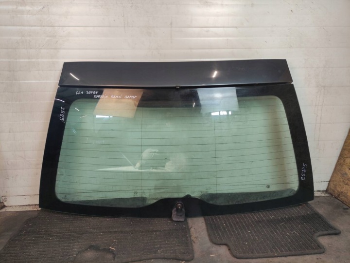 prozor stražnji dio zadnja hauba prtljažnika BMW E39 KOMBI