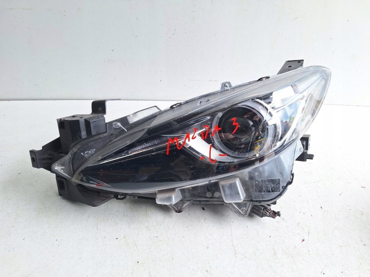 MAZDA 3 BM 13-16 Feux phare Gauche XENON UK-ANGLIK BHT651040
