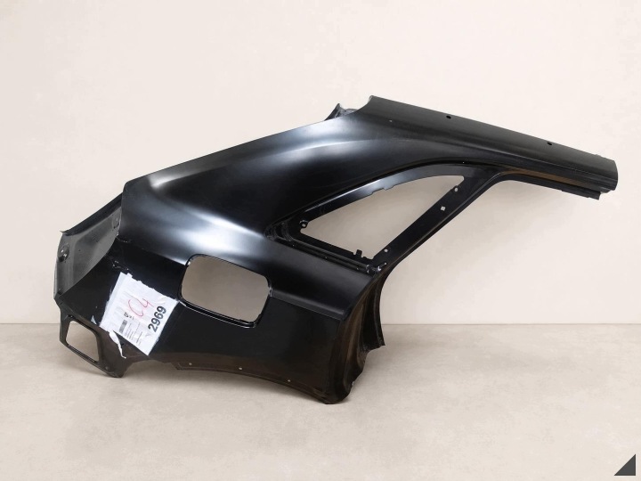 AUDI Q3 8U0 11-18 LIFT PANEL blatník bočný pravé zadok