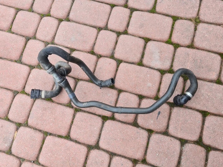 Tubazione tubo tubo flessibile d’acqua 1.6T Opel Corsa E 13402324