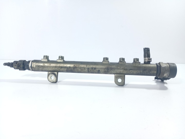 Kraftstoffverteiler Einspritzleiste OE 55200517 Opel Astra H 04-10