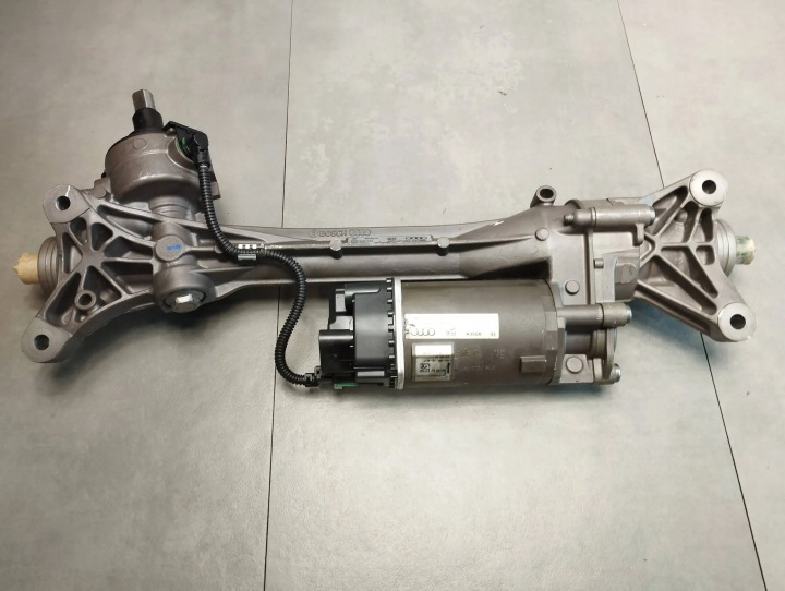 Audi A4 B9 2019 SCATOLA STERZO 8W1423055AG