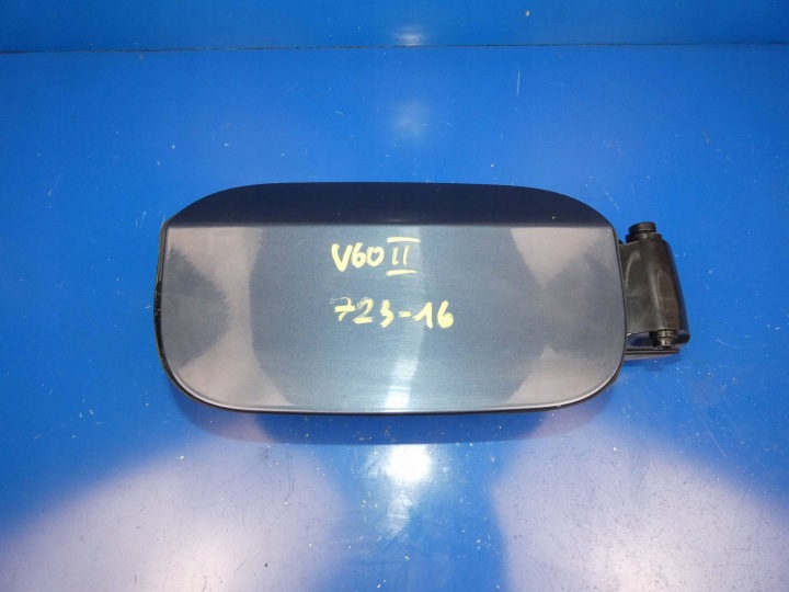 VOLVO V60 II 18- Tankklappe des Kraftstoffsbehälters WLEW der Räder:723-16