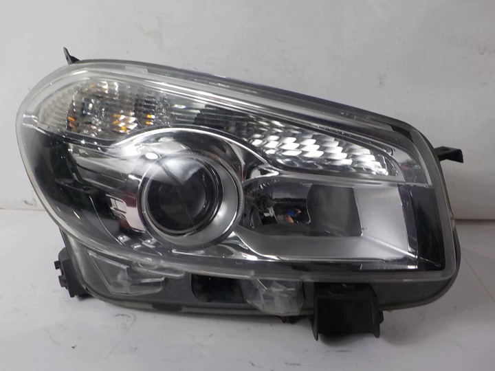 NISSAN QASHQAI J10 LIFT Feux phare Droit Avant Avant UK 26010 BR01A