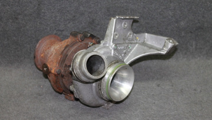 BMW E87 E60 E90 E81 E83 2.0D N47D20C - TURBO TURBINA turbo 7810189
