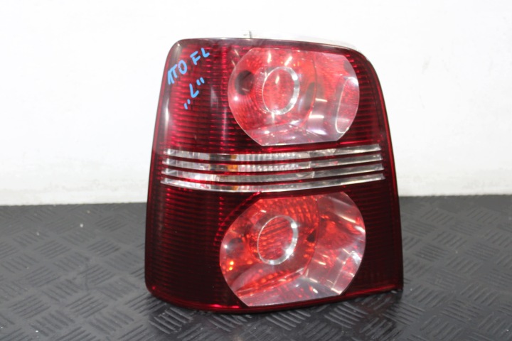 lámpa bal hátsó hátso VW TOURAN 1T0 1T FL 1,9 TDI
