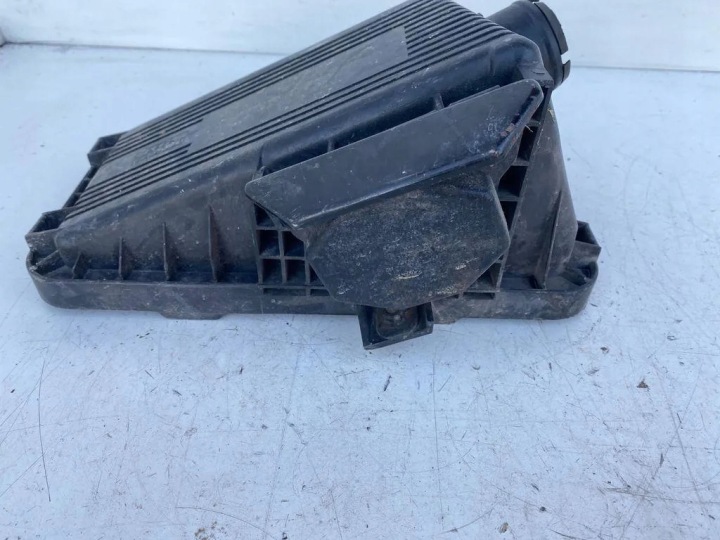 Couvercle filtre à air TOYOTA CARINA E Berline (_T19_) 1770564120 2.0L 8