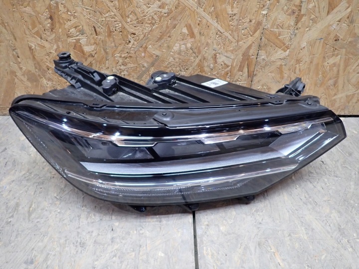 Feux phare Droit REFLEKTOR Droite FULL LED BASIC VW PASSAT B8 LIFT 3G1941036P