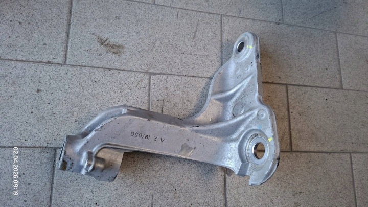 Stütze Halter wozka vorne Seite rechts Renault Clio V 548502436R