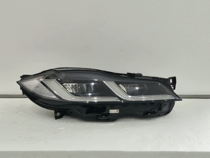 light right Jaguar XF F-Pace FULL LED 2022 complete