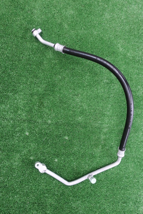 Conduit pieces tuyaux Tuyau Climatisateur air conditionné Compresseur SUZUKI JIMNY 1.3 16V DOHC 86KM 2005R >