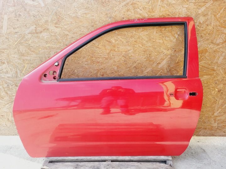 SEAT IBIZA II HB 3D dvere predné Ľavé ľavý predok LP3G