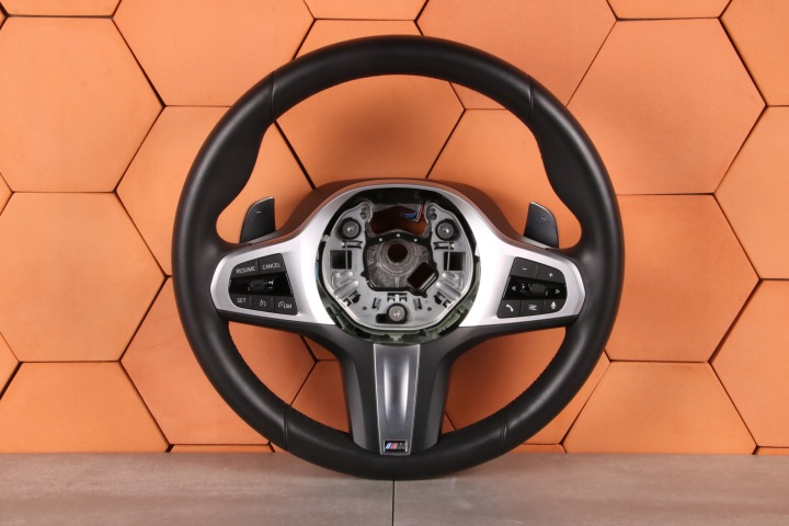 BMW F40 G20 G21 G22 G23 G26 original volant m-packet s řazením TEMPOMAT