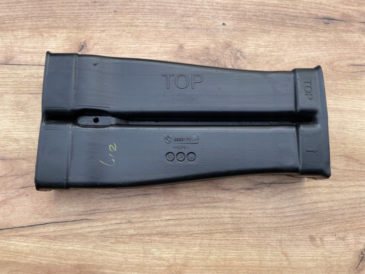 drain air rear part BMW E70 E71 F15 F16 6803173