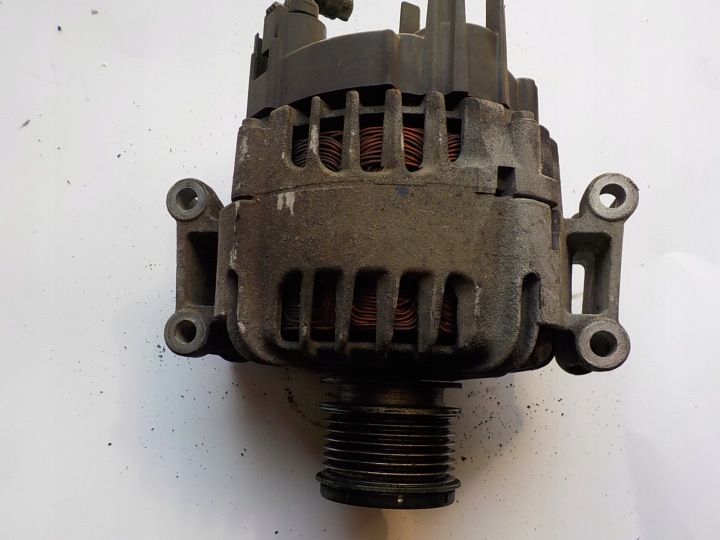 MERCEDES-BENZ class C (W204) 1.8 B original alternator A2711541402