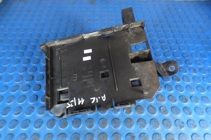 držiak riadiacej jednotky 39225819 Opel Astra K V