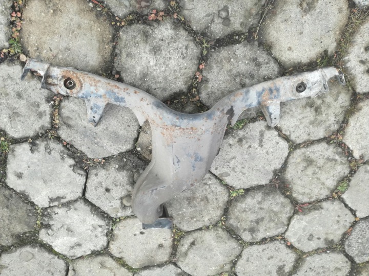 axle beam rear MERCEDES 107 SL 560 1073500508