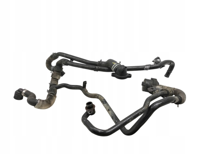of the hose water KOMPLET 2.0 TDI 5Q0965567J VW Volkswagen Passat VIII B8