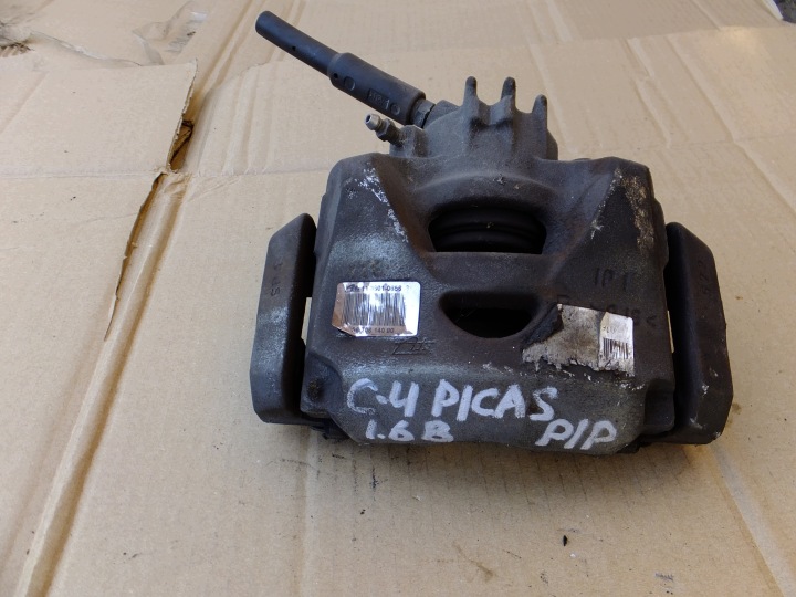čeljust kočioni desni prednji dio citroen c4 picasso i 1,6 VTI 9670614080
