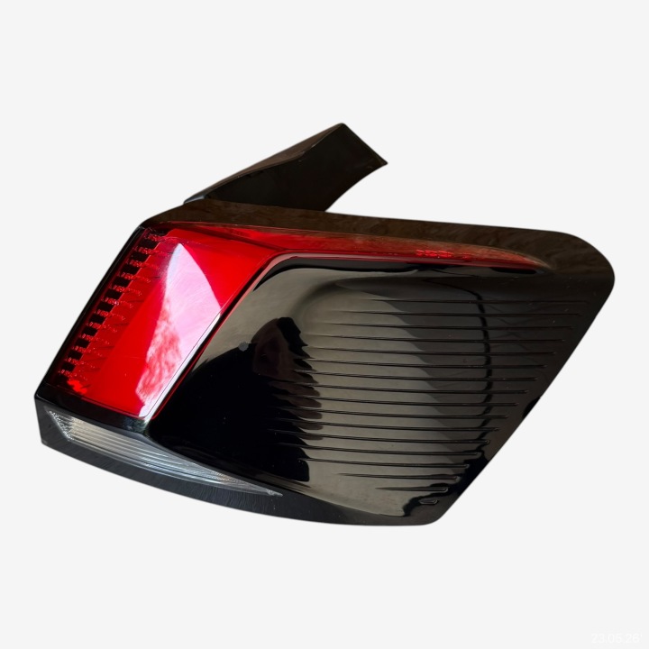 Licht hinten rechts PEUGEOT 3008 II 2023 ROK 9810477080