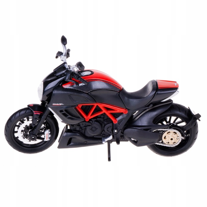 Ducati Diavel Carbon модель масштаб 1:12 Maisto — фото 7